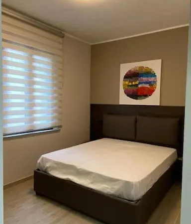 61cavour Lejlighed Santena